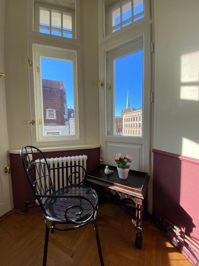 Blue Bird Hostel In Riga Old Town Eksteriør billede
